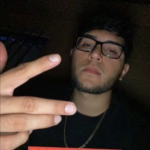 Meet your Posher, Ernesto